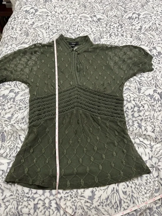 Alfani Olive Crochet Lace Mock-Neck Short Sleeve Top size M - Picture 7 of 9